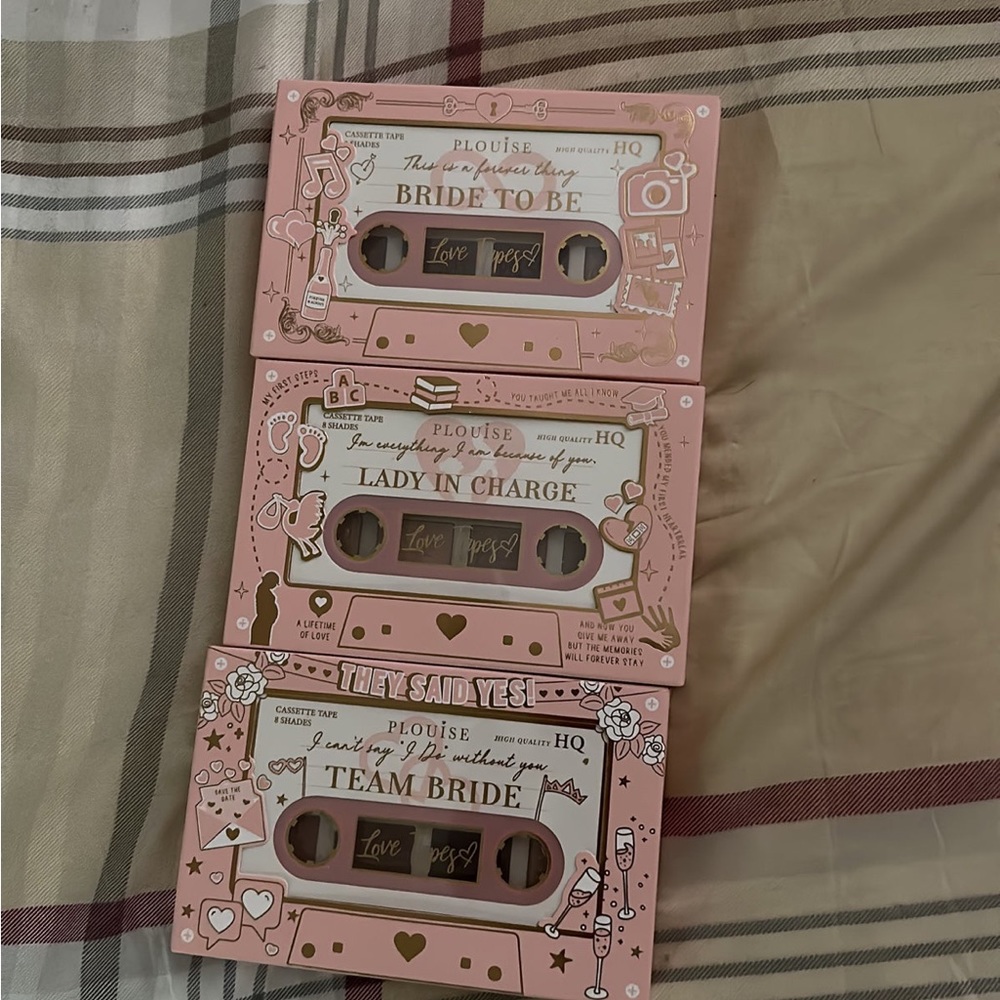 P.louise eyeshadow bundle